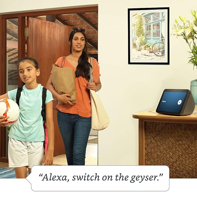 Amazon Echo Show 8 (2nd Gen) Black with Qubo Smart 360 3MP 1296p WiFi CCTV Security Camera